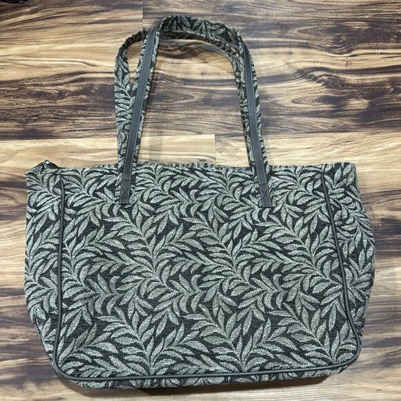 Diane Von Furstenberg Green and Black Tote Bag with Elegant Design - Picture 4 of 4